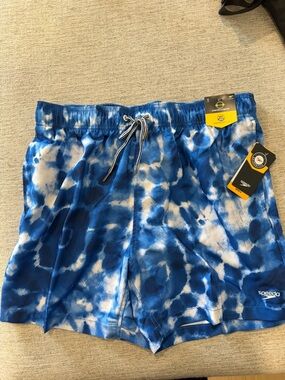 Speedo Men’s Blue and White Tie-Dye Swim Trunks